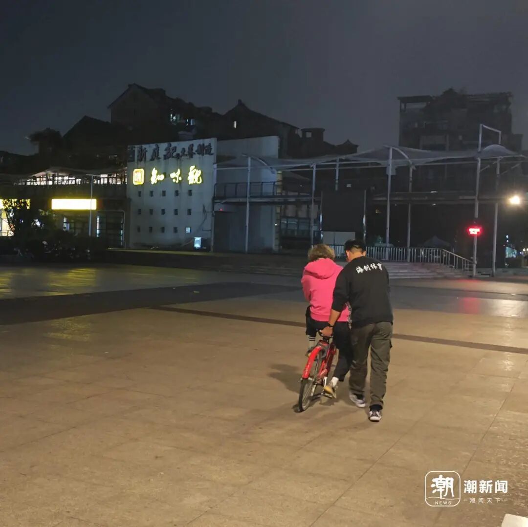 杭州出现“上门教成年人骑自行车”,800元包会