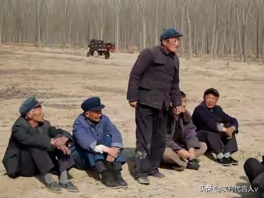 我今年60岁，养老金210元，手里有59万存款，打算回农村老家养老。我的算盘，年