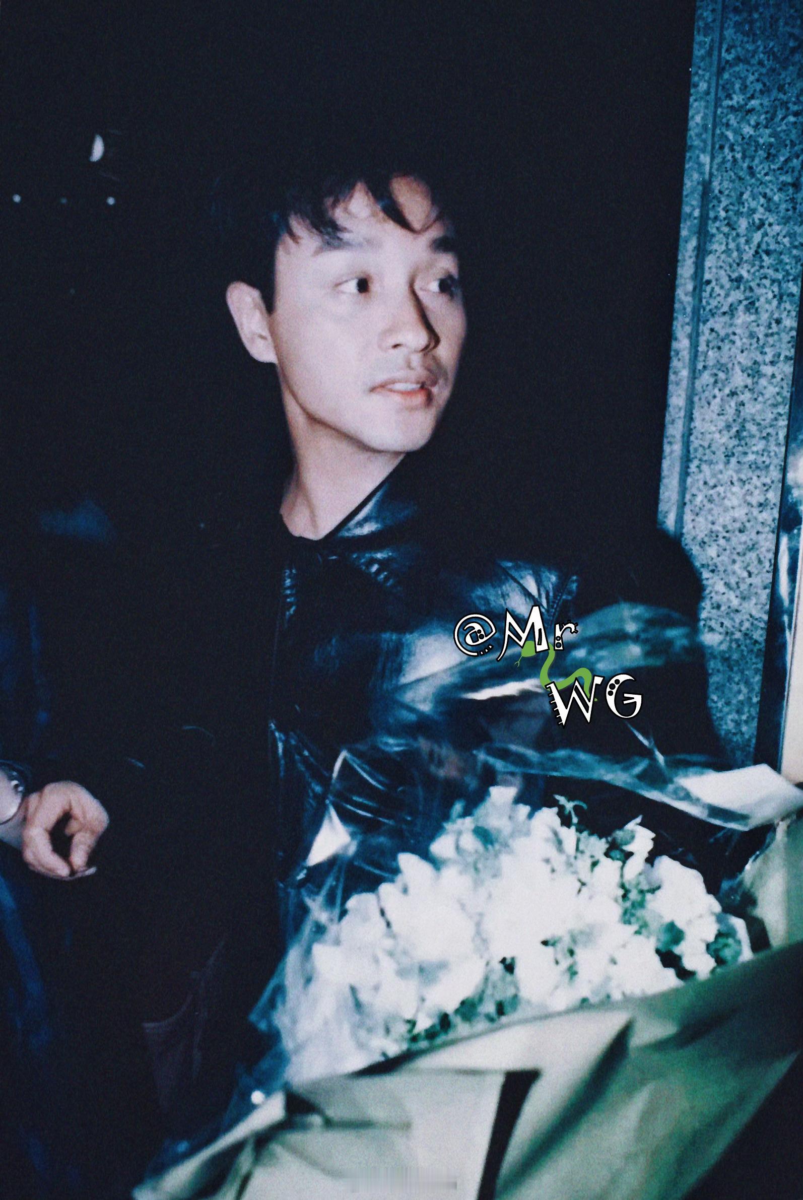 P2不就是演我如果当年见到Leslie的神情吗！Be like眼睛一下就亮了因为