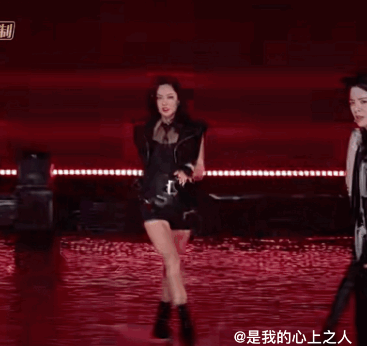   你涛瞿颖会走台步气势就是不一样，泰裤辣！ ​​​
