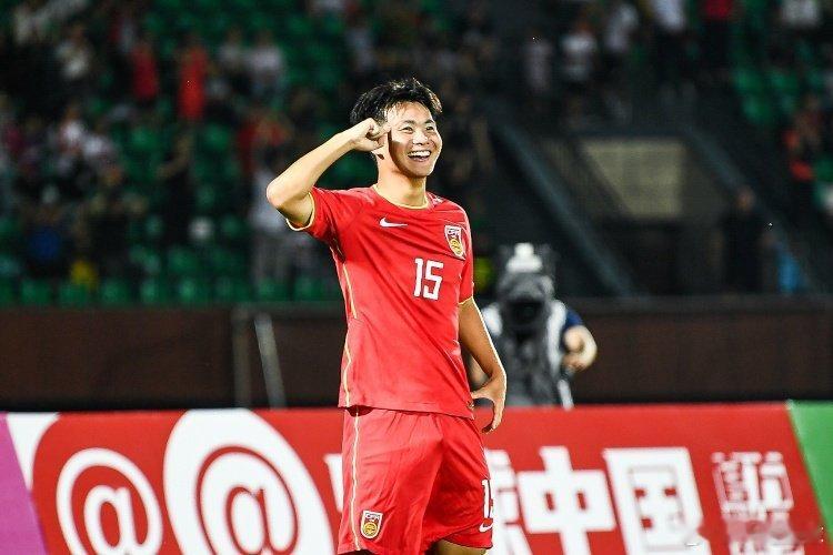 U17国足3比1逆战沙特，时隔22年进入U17亚洲杯四强！点赞了！可惜了你镇的梁