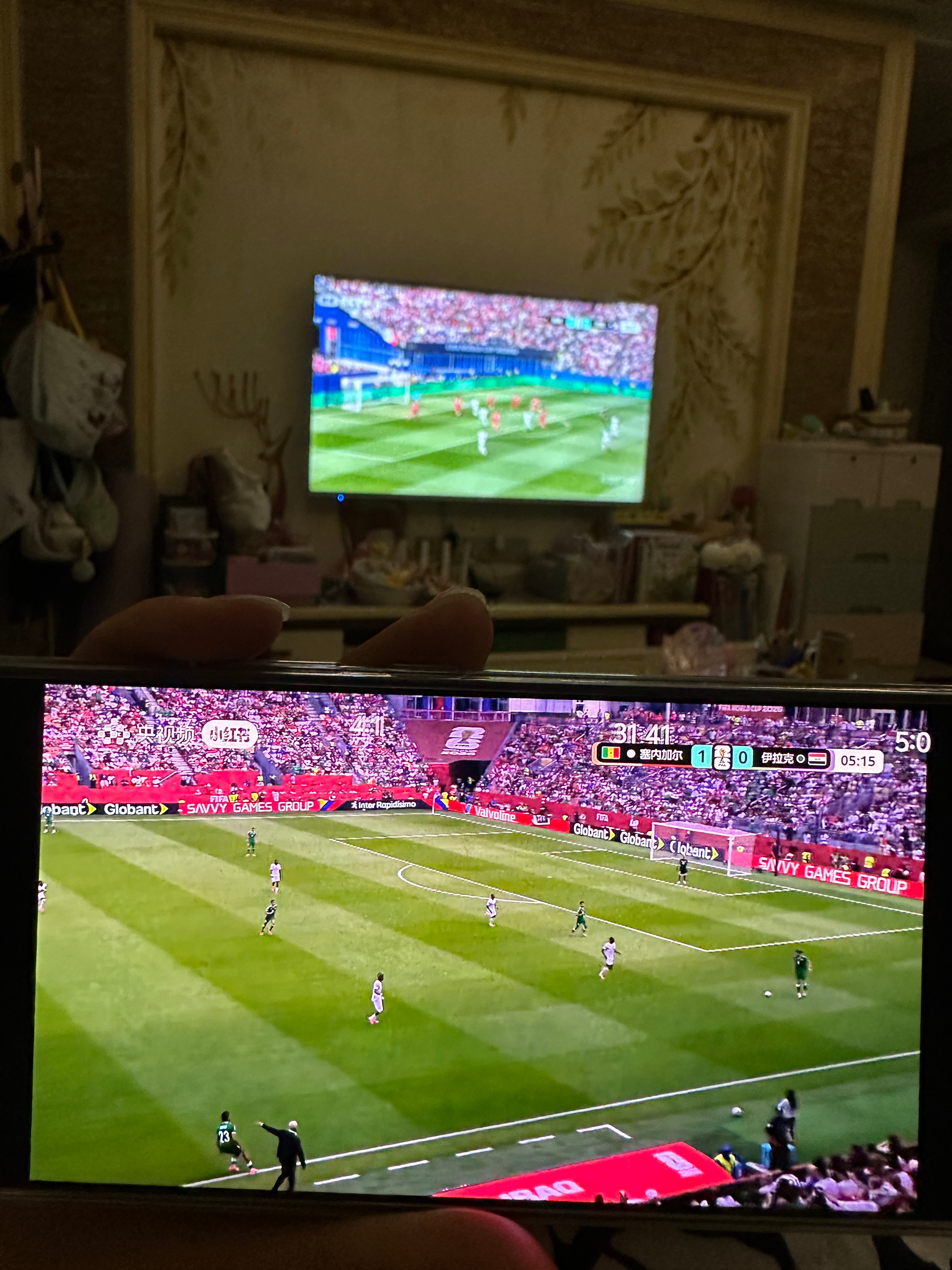 两场比赛节奏好快法国登贝莱进球 法国🇫🇷1-0领先挪威🇳🇴这边也是塞内加