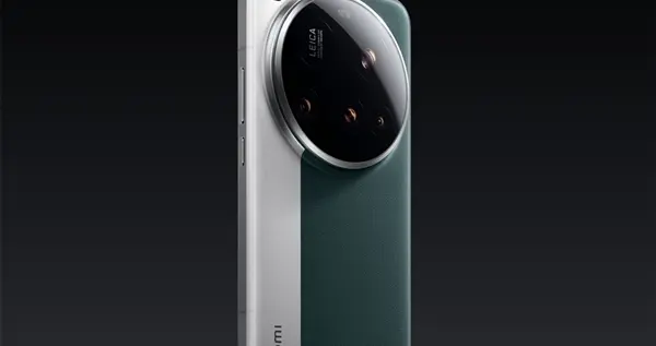元旦前登场！小米17 Ultra配备2亿像素无损变焦+徕卡增距镜