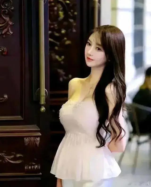 自从黄晓明官宣了叶柯以后，我对Angelababy是越看越顺眼 