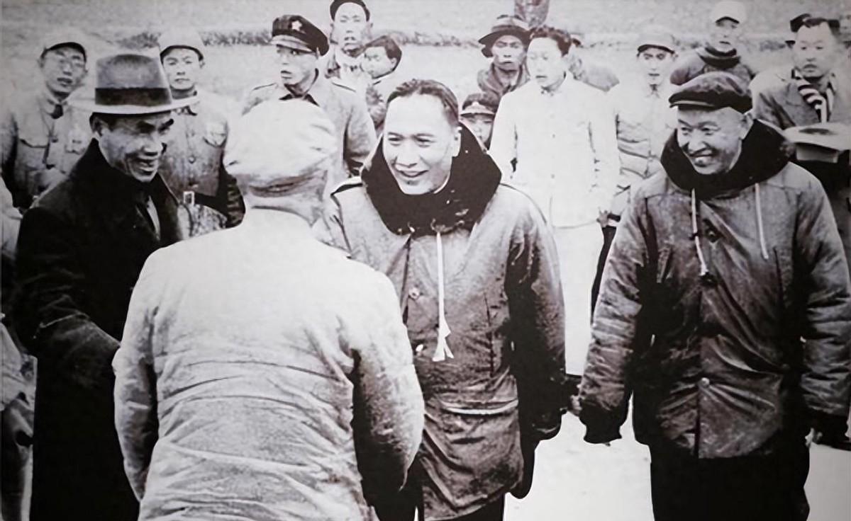 1949年卢汉宣布起义后为何三天没等到中央回电？沈醉女儿认为他有一重大失策
19