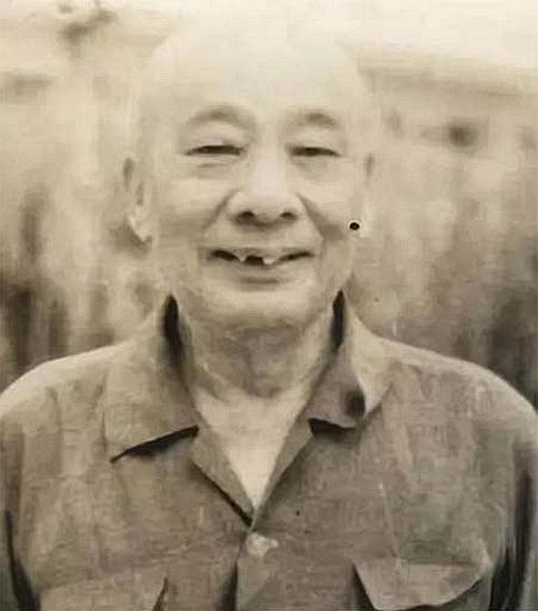 中统特工鲍君甫遭逮捕，法庭上放声高呼：请陈赓出庭为我作证
“1951年5月10日