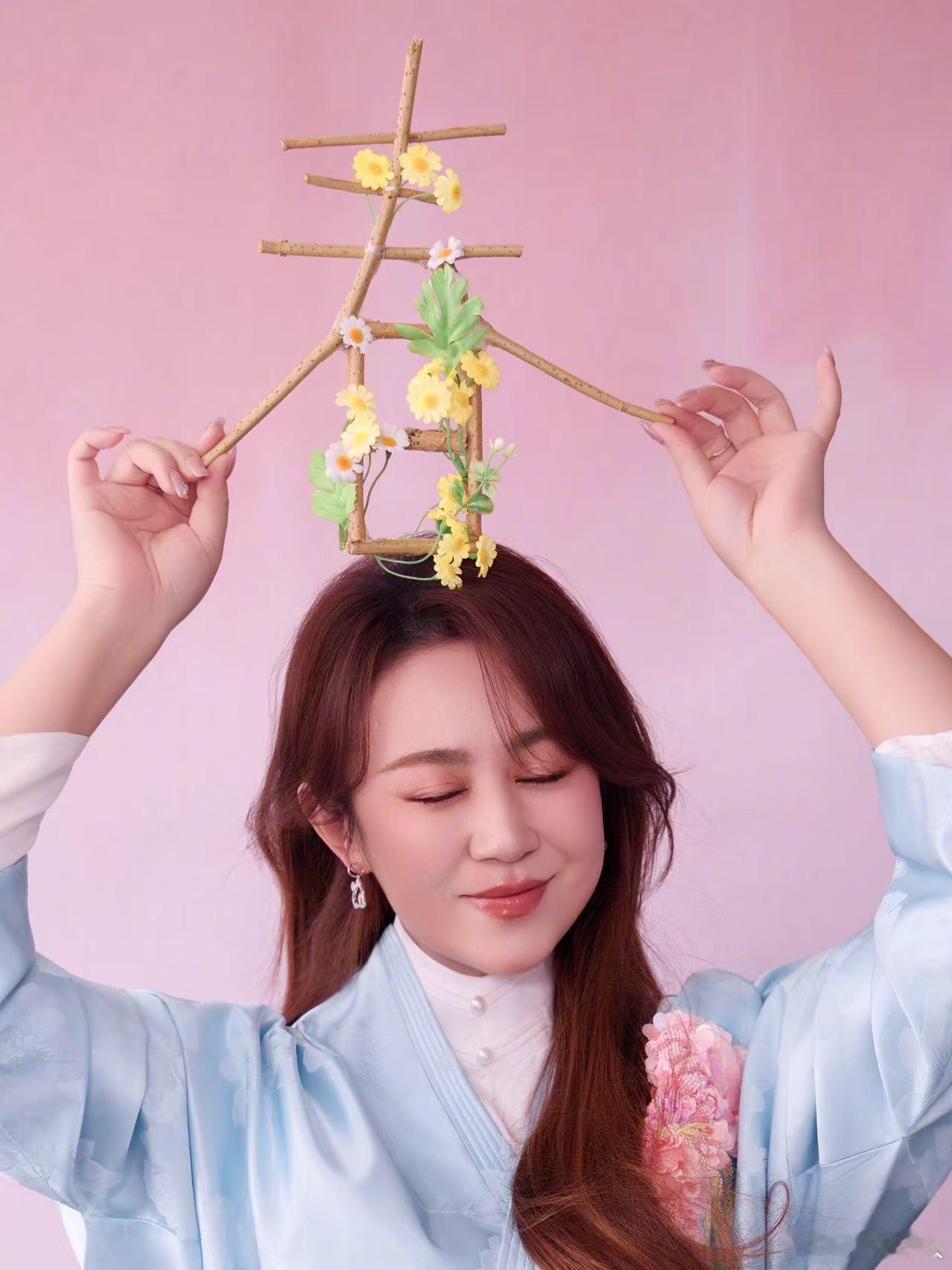 马丽百花奖红毯马丽 因为热爱所以被爱马丽提名感言全是对职业的热爱 褪去喜剧滤镜，