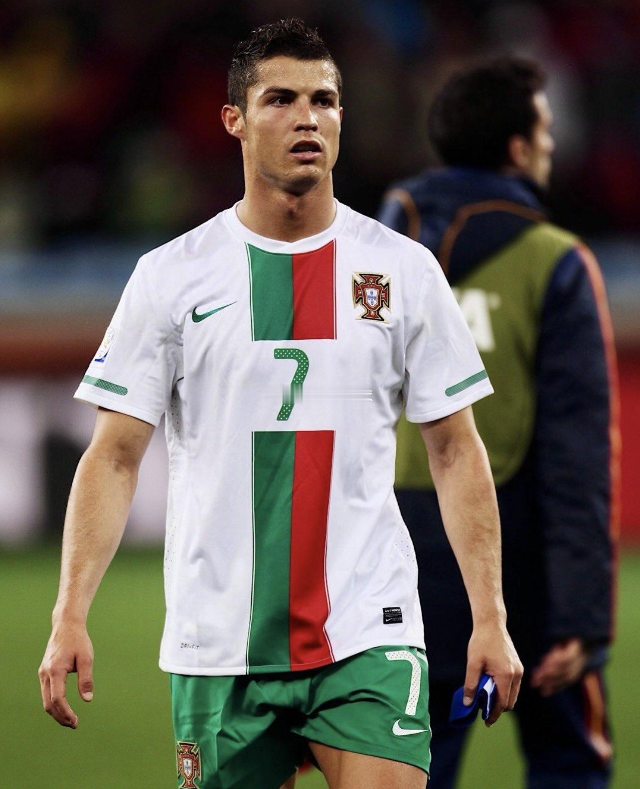 Cristiano Ronaldo na Copa de 2010. 🇵🇹 