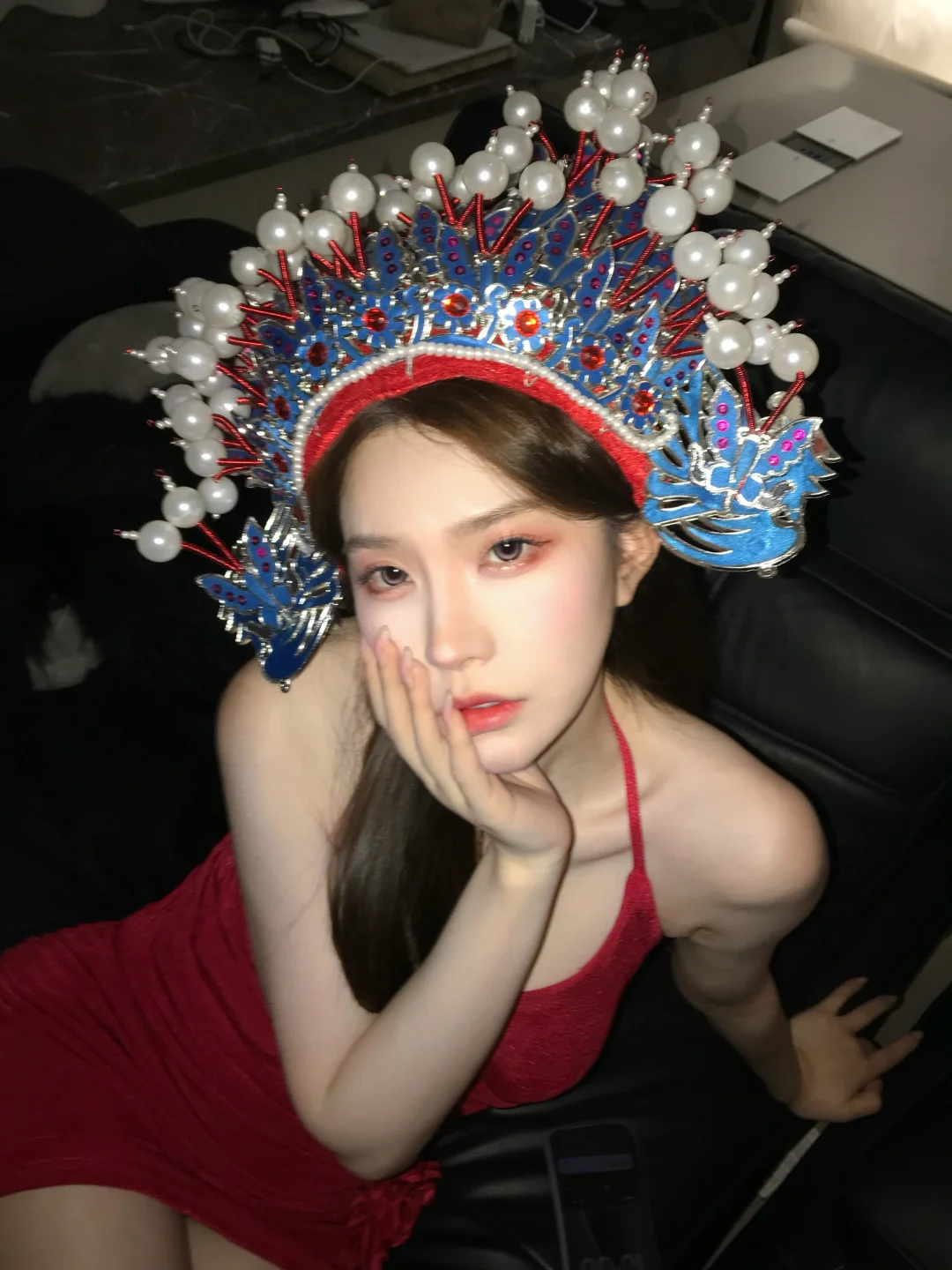 你说四大皆空却紧闭双眼