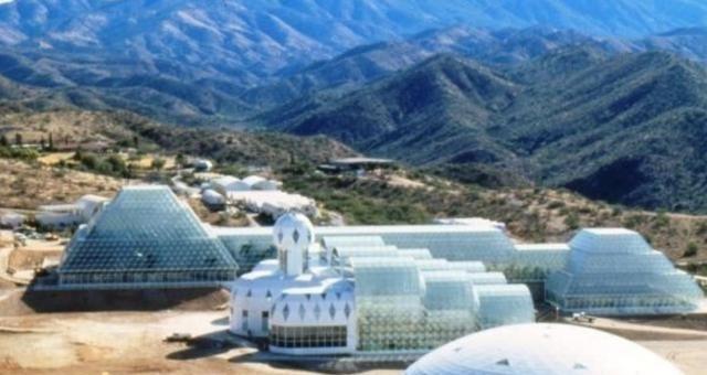 1991年，美国特意做了一个轰动全球的实验，把4男4女关在一起两年，再次打开房门