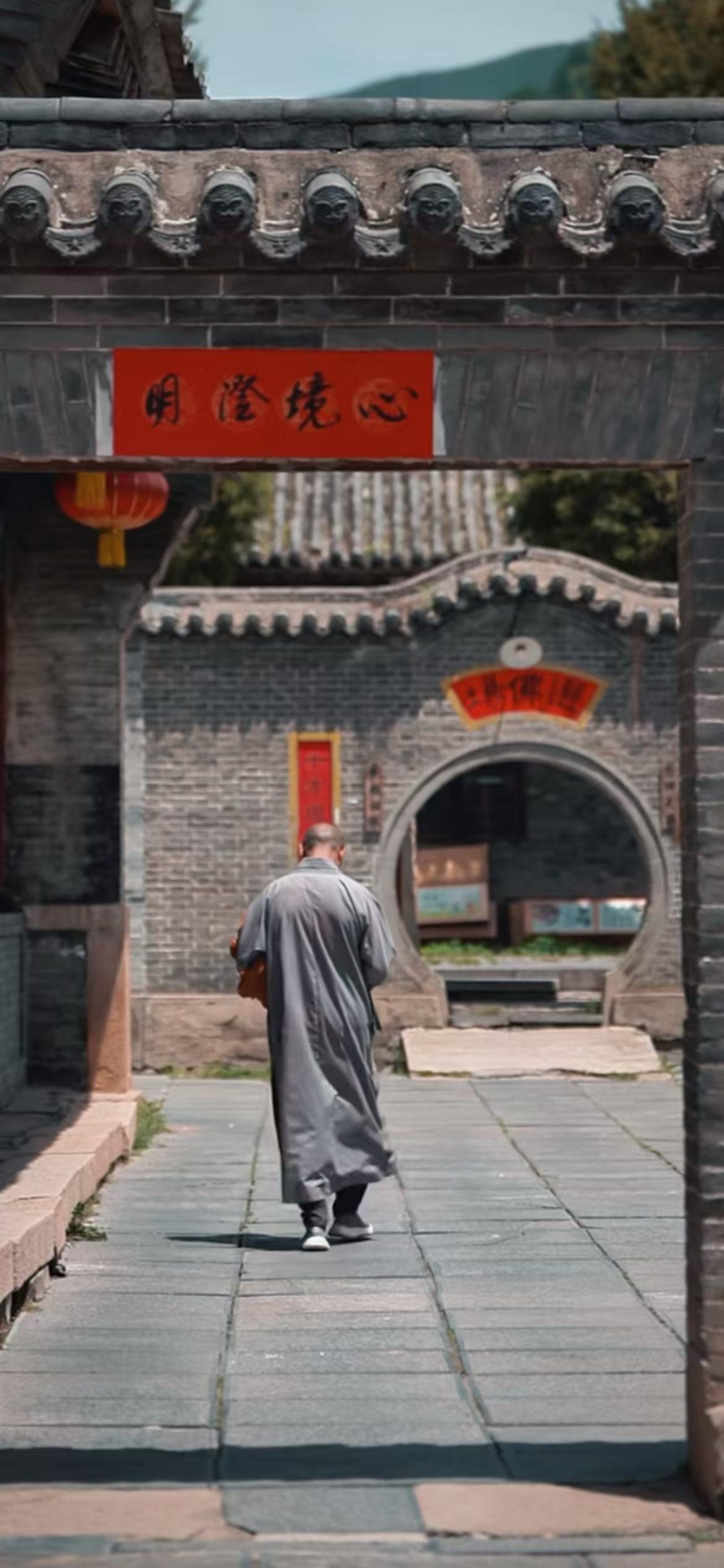 供千僧斋处，必有圣僧现……

千僧斋，源于佛陀时代，经典中记载，凡有“饭千僧”的
