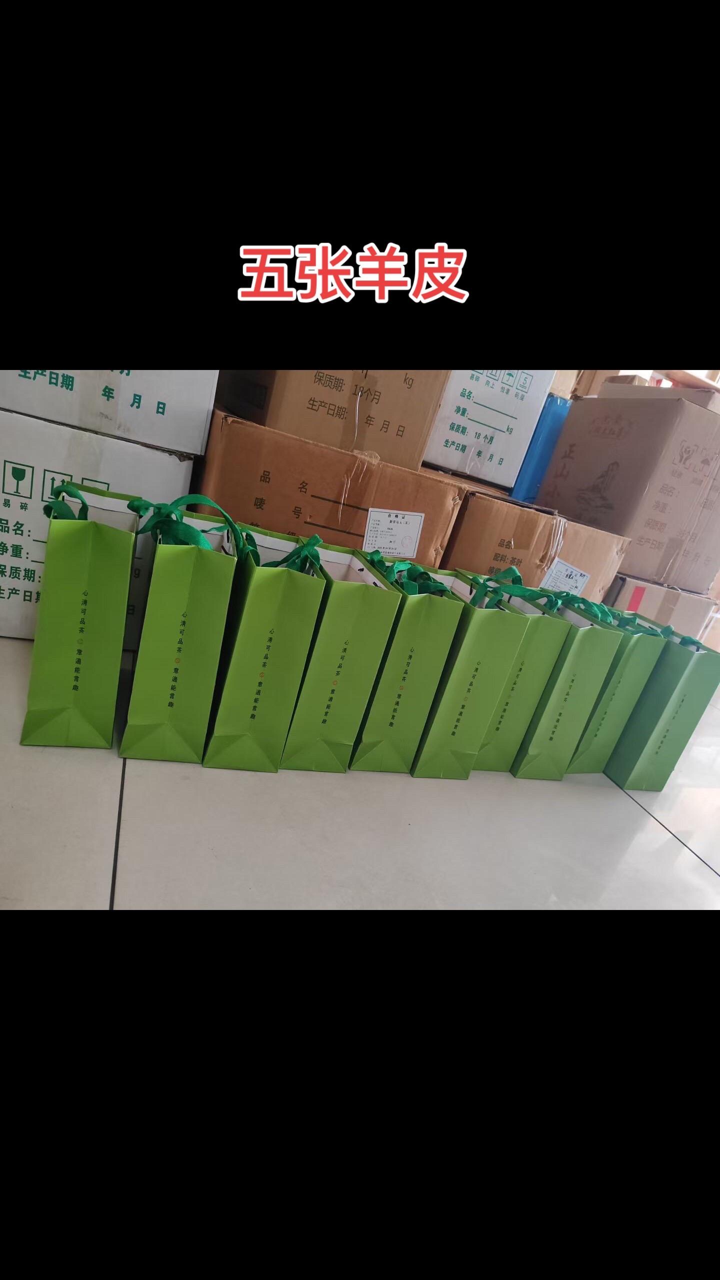 秦穆公五张羊皮换回一个宰相而称霸 春秋时期，齐桓公称霸许多年后，随着齐...