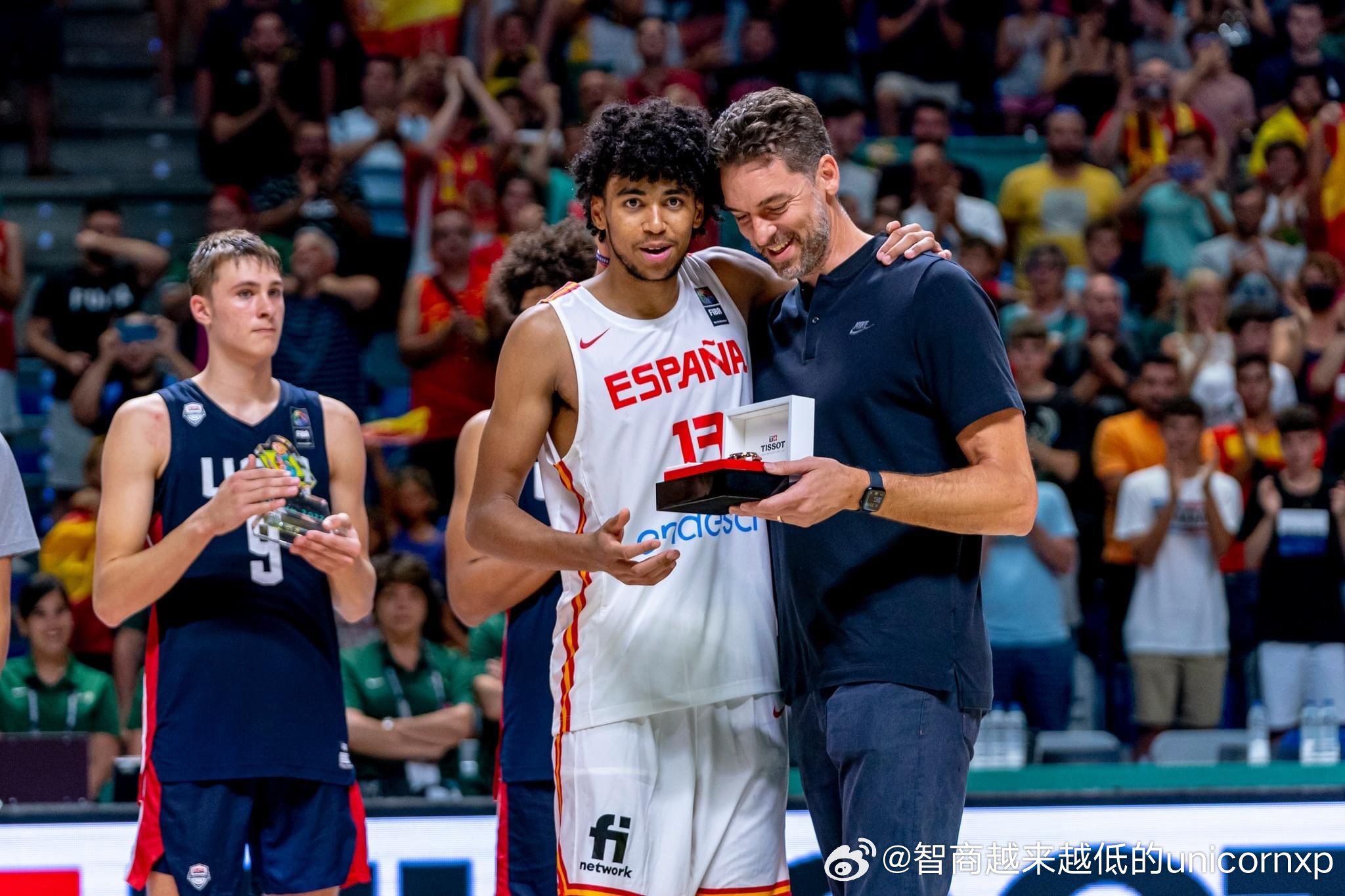 这张照片有点意思nba选秀大会NBA[超话] ​​​