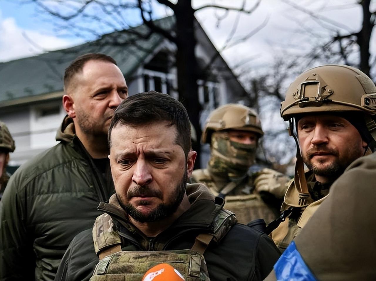 乌克兰的“躺输”，中东乱局背后，小国的身不由己有多残酷

最近刷到中东局势的新闻