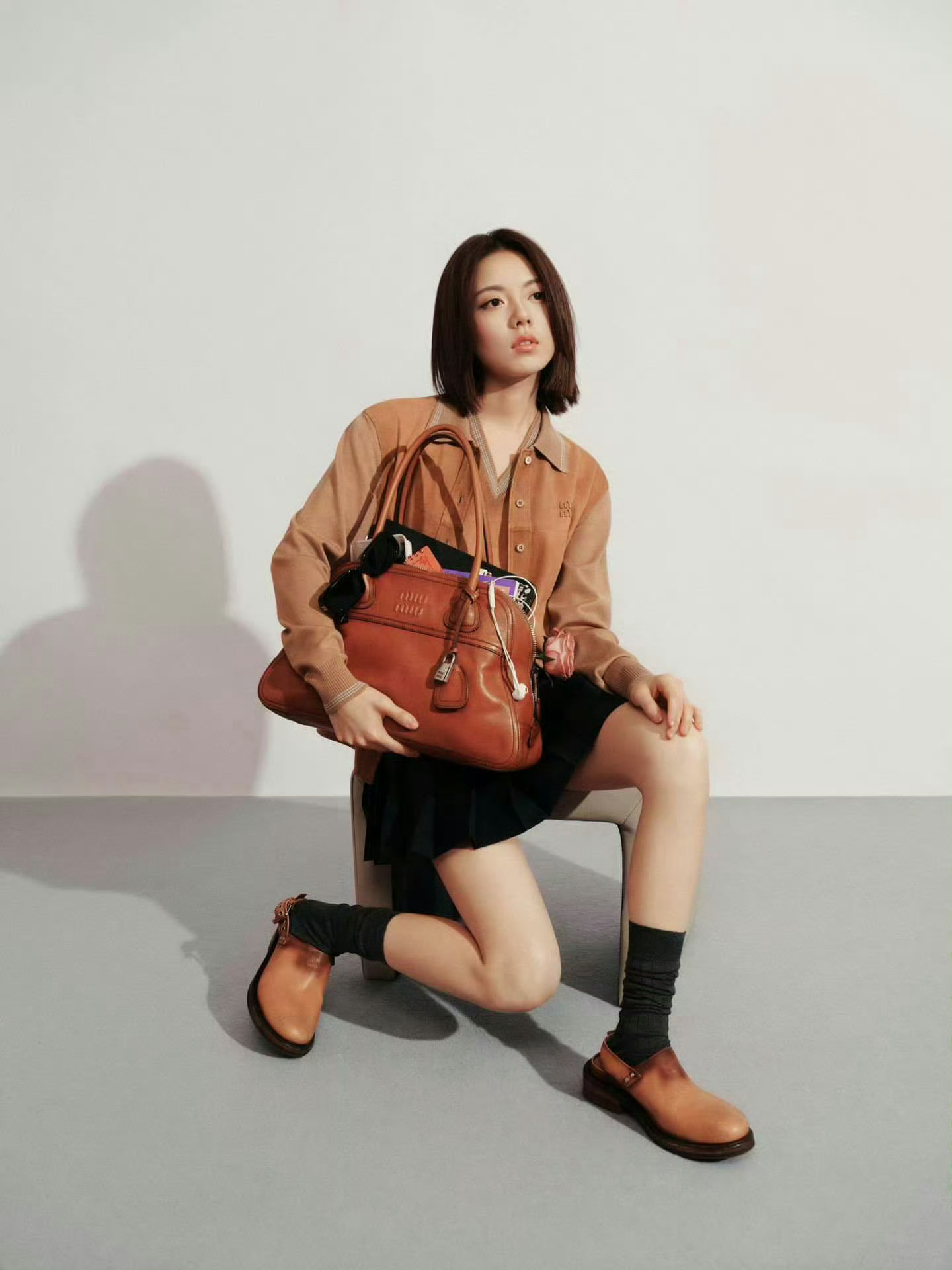 赵今麦 × Miu Miu 全新宣传大片 📸 风格大赏