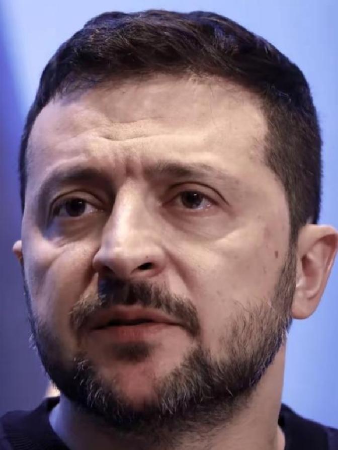 就在刚刚
 
乌克兰方面突然宣布了，和谈必须以领土完整为前提。
 
从2022年