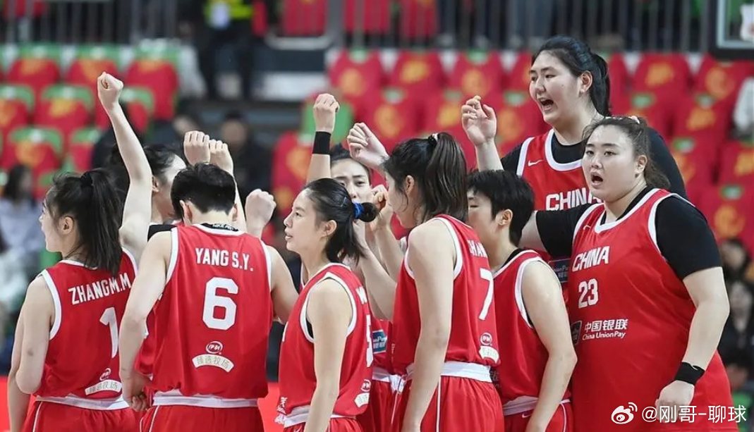 16分钟12+6！中国女篮2米01“女版奥尼尔”闪耀，硬刚WNBA探花太硬了刘禹