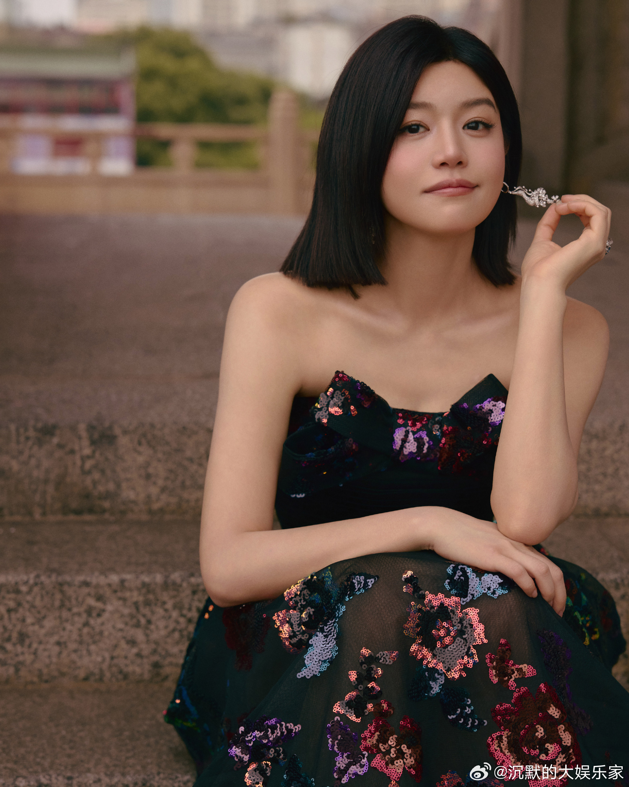反正我觉得陈妍希的戏蛮好看的，现在离婚了，姐姐也没有出来炒作啊，陈妍希希望你好好