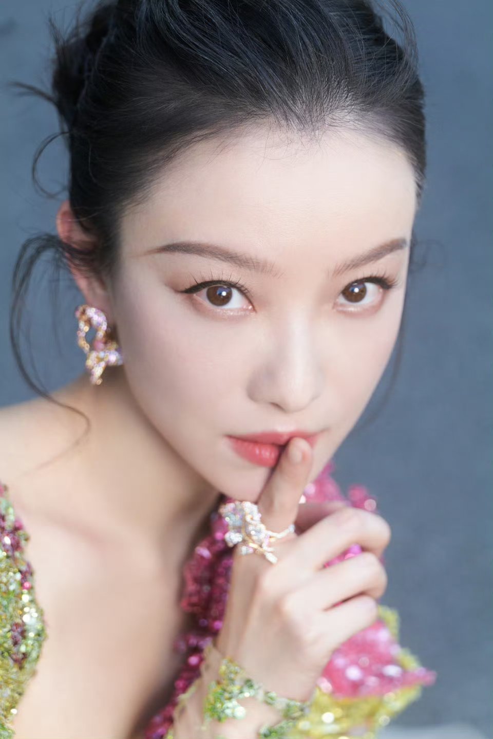 倪妮～～倪妮[超话]倪妮﻿ ﻿明星 ​​​