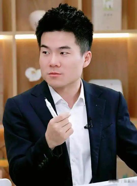 董宇辉这段话杀死了我的精神内耗：“人生的选择有很多，放纵和懒惰是最差的那一个；人