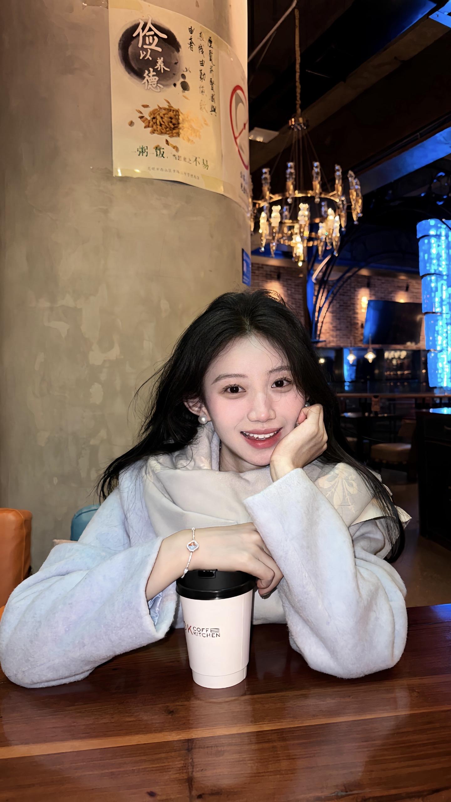 悲伤不会说话 眼泪蒸发 那又何妨