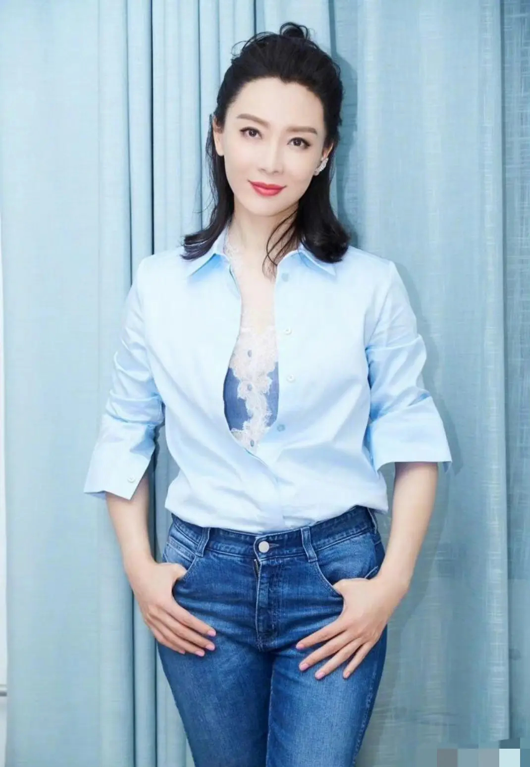 为什么要配这鞋？完全打败了这一身利索的感觉 ​​​