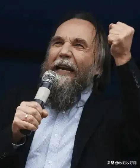 俄罗斯国师杜金曾说：中国放任委内瑞拉和伊朗沦陷，下一个遭殃的也将是中国自己。而且