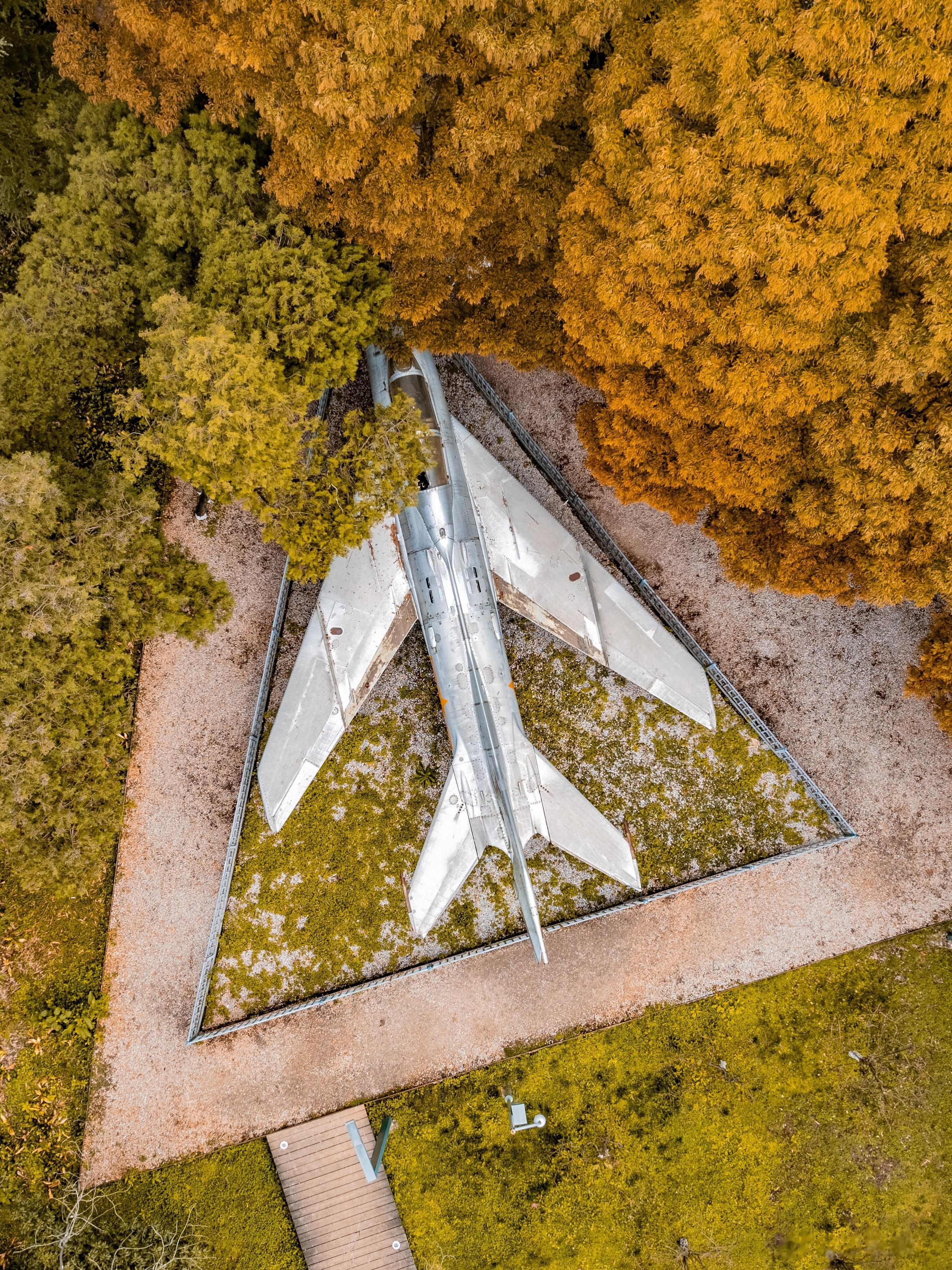 贵阳花溪因一碗牛肉粉誉满全国，但花溪不止牛肉粉，这里还藏着贵阳今年的最后一抹秋色