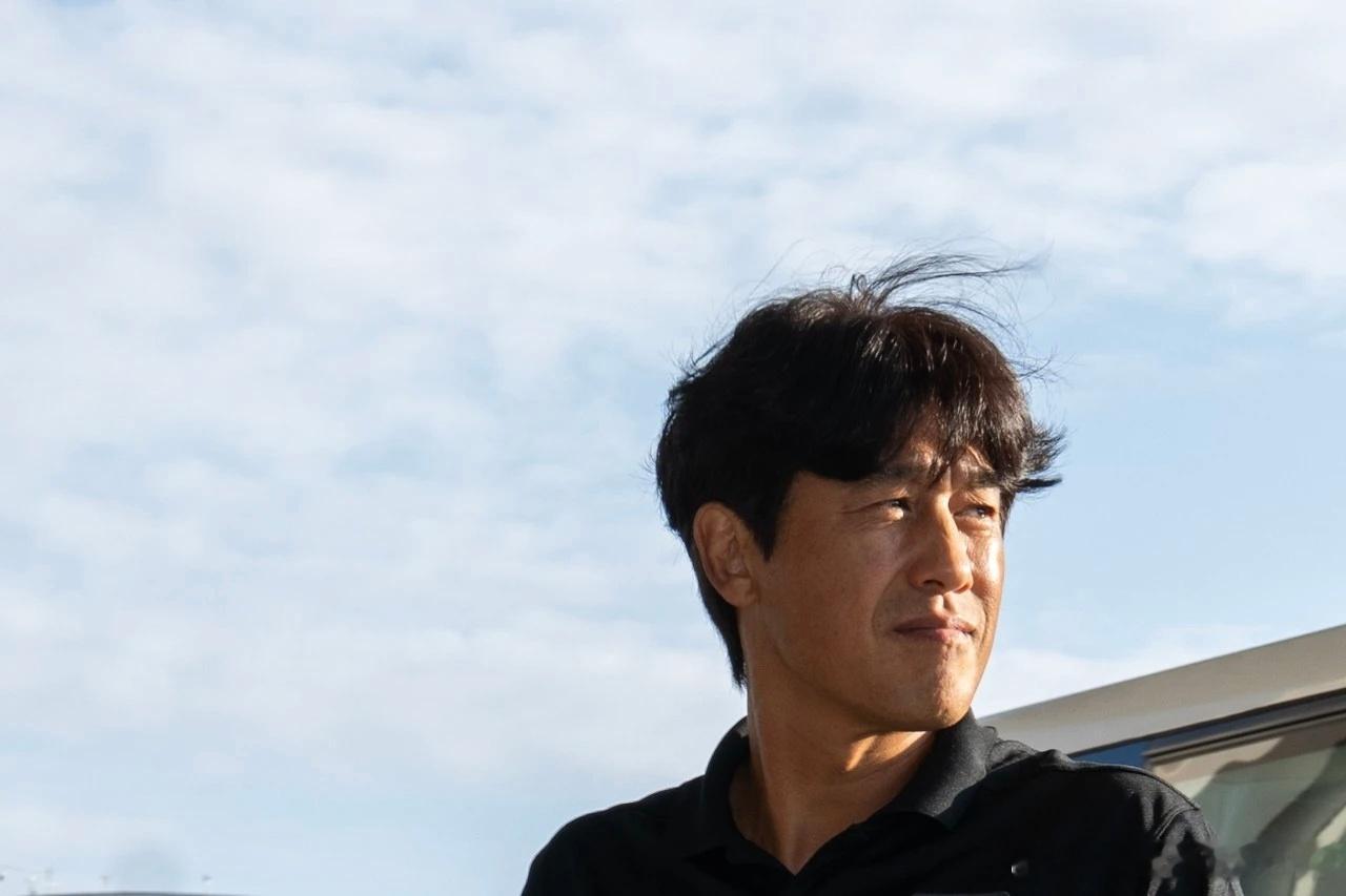 去年底，韩国🇰🇷主教练徐正源离开成都蓉城 
