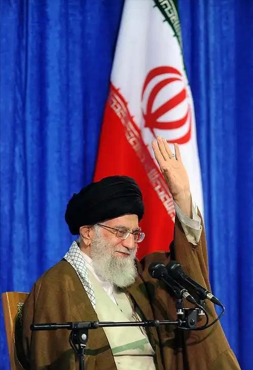 伊朗人一定要明白，导弹不要浪费在美军身上，一旦开战，德黑兰必须在第一时间，把成千