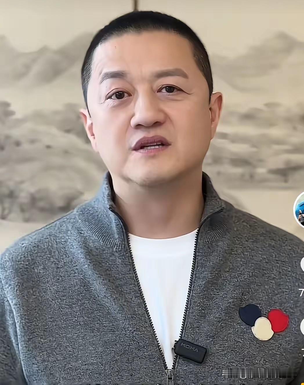 以前我也跟着网上那帮人笑话李亚鹏，觉得他就是个“商业冥灯”，干啥赔啥，还欠了一屁