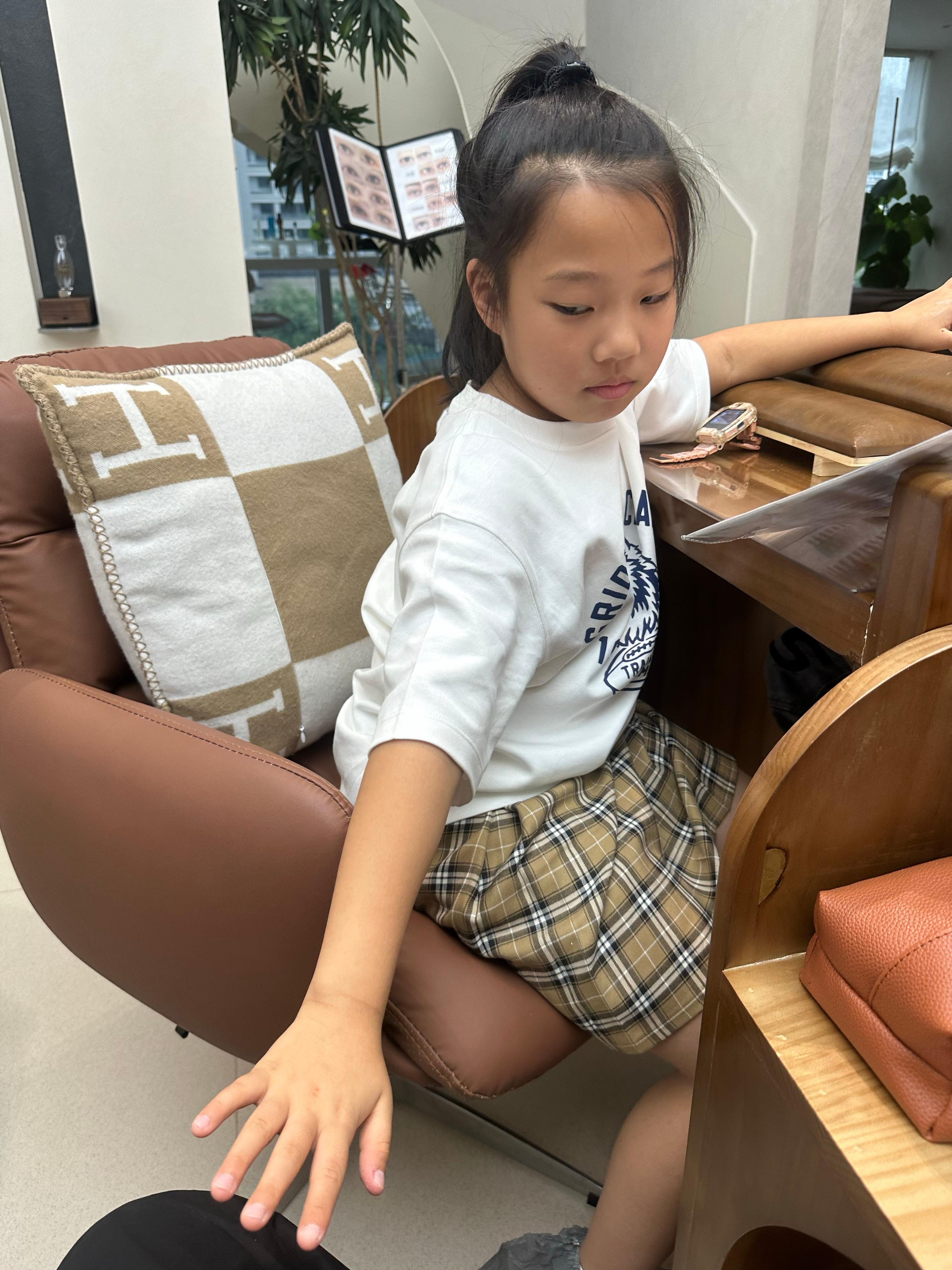 一天到晚吵吵闹闹好几回想过几天平静日子了😐 