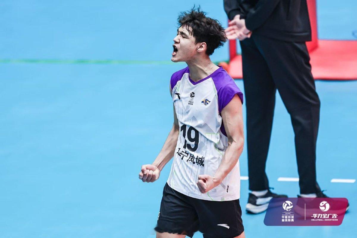 今天排超江西女排3比1四川女排，取得联赛首胜，目前排超还没开胡的队伍还剩下：A组