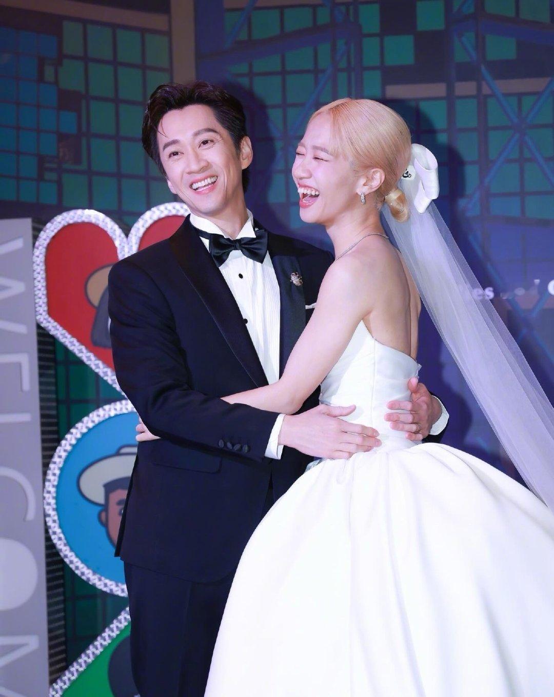 陈汉典lulu接吻 陈汉典lulu婚礼上接吻 1月25日，陈汉典和lulu黄路梓