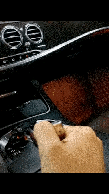 这么黑心的老板，把地址发出来，让广大群众来帮帮你[机智]