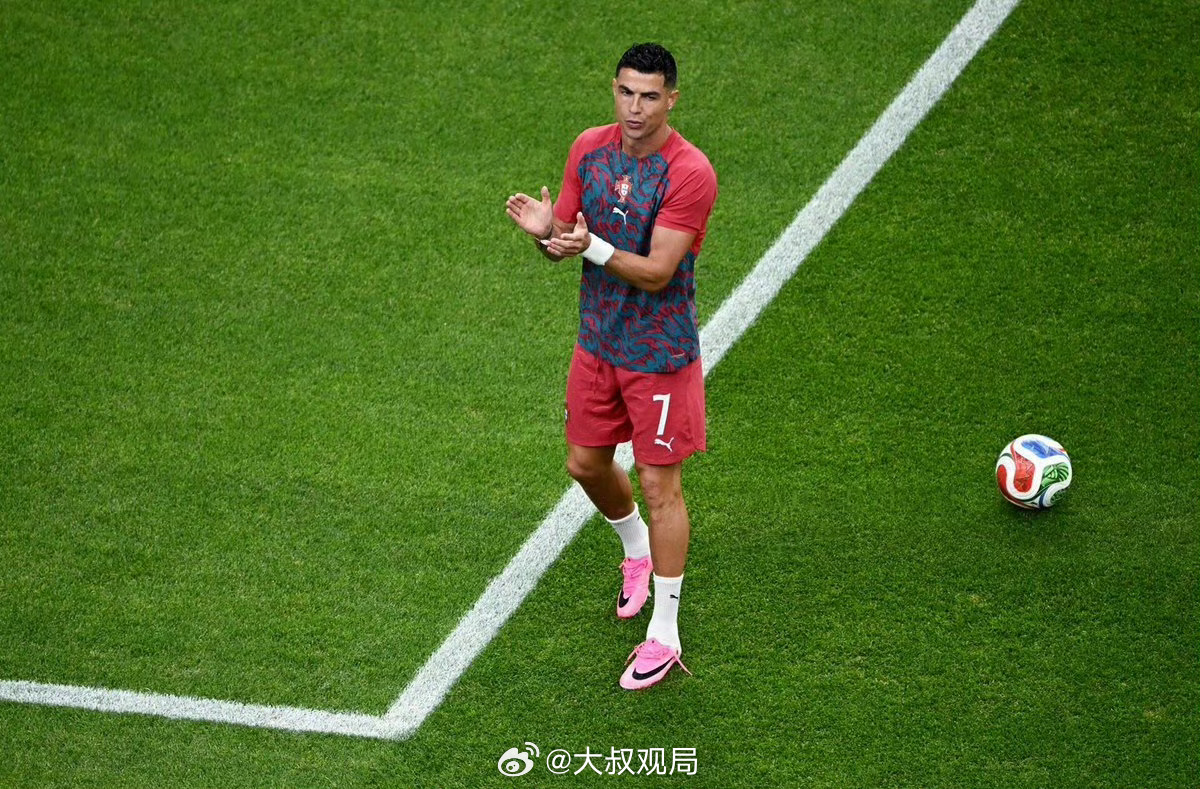 马卡最新消息！高层机场全力挽留C罗未果，球星去意已决此前C罗确定退出本次葡萄牙国