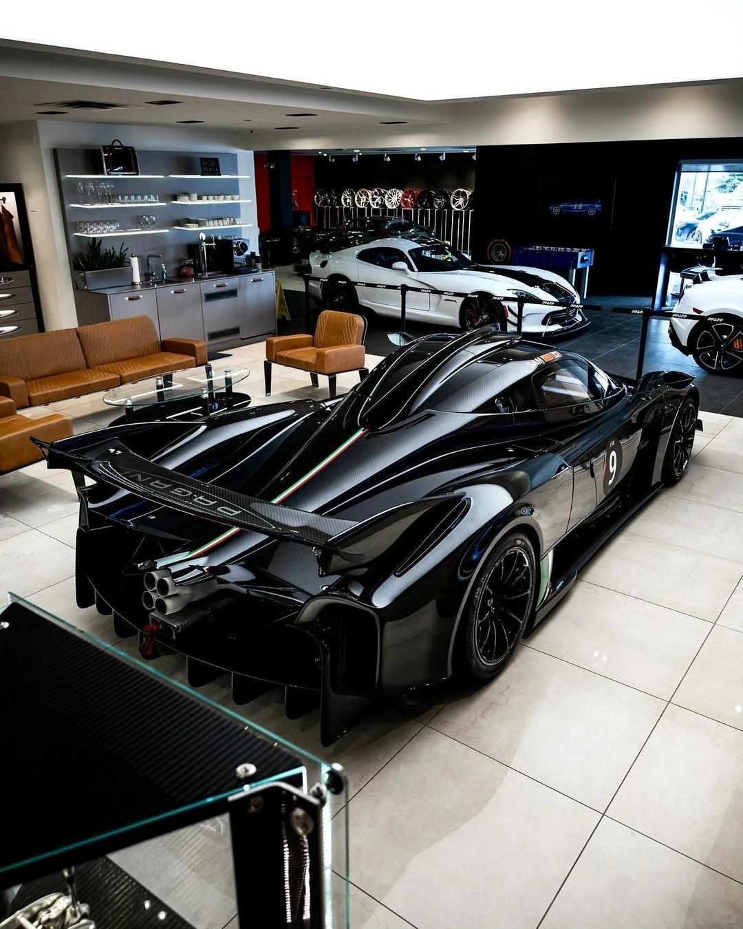 好车分享 Pagani Huayra R，帕加尼的R系列真可谓是hyper ca