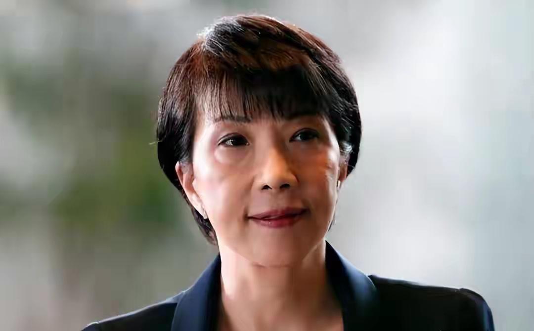 中方通告全球，对日本追发2号公告：高市早苗知道，中国动真格了
当中国外交部向全球