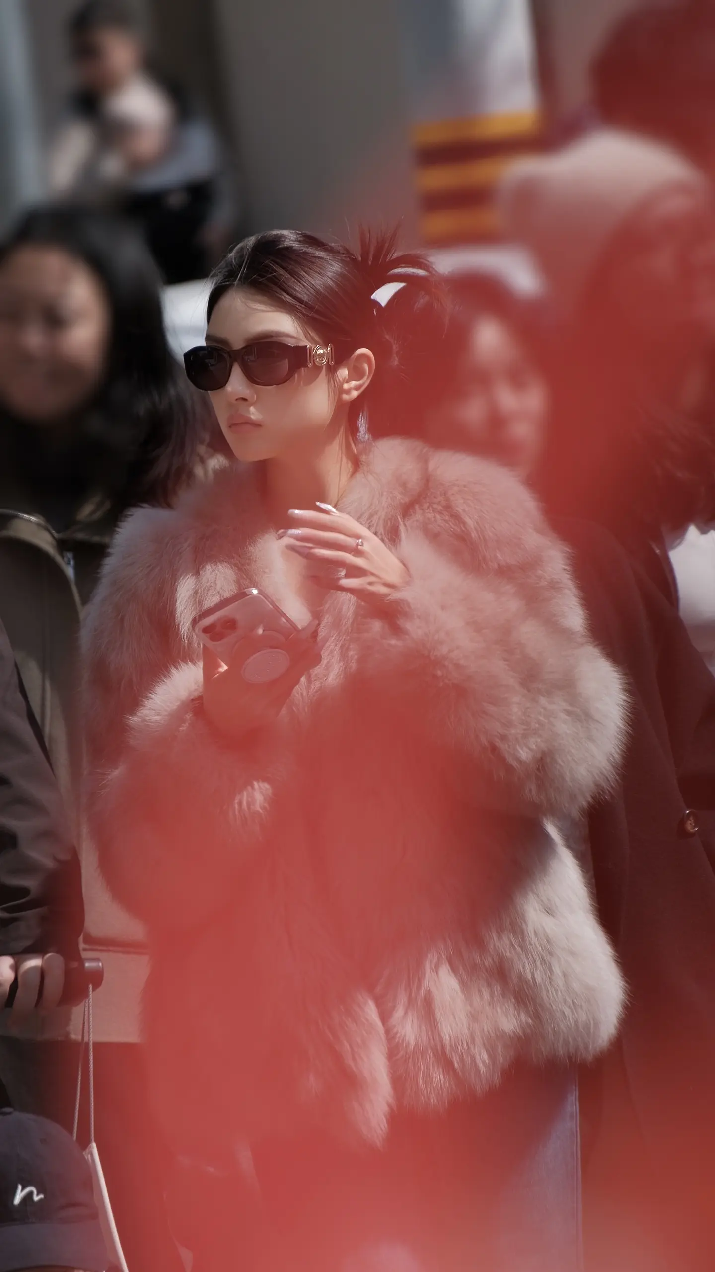 上海街拍。喜欢这个起风的季节！