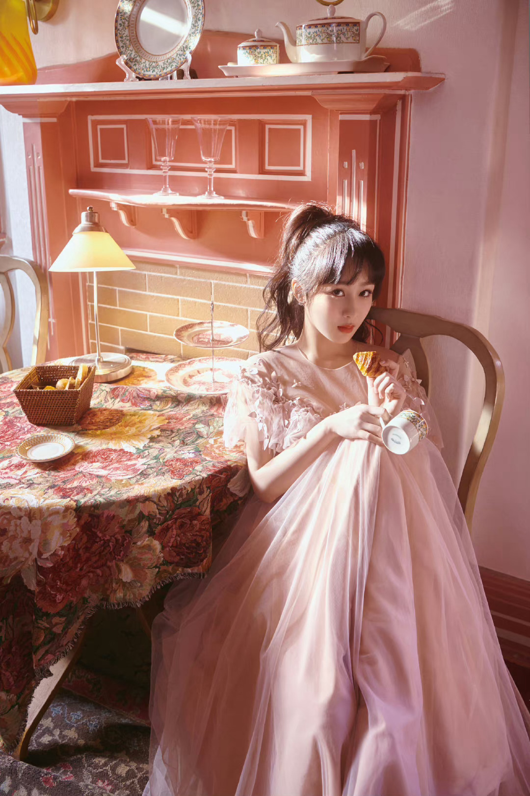 💜#杨紫黄瀛子# 纵拥千千晚星，唯你是我眼中的星辰 ​​​