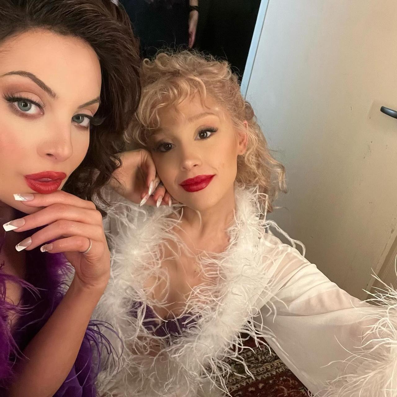 Ariana Grande 最新照片，我不能接受！
感觉最近的造型水平忽上忽下的