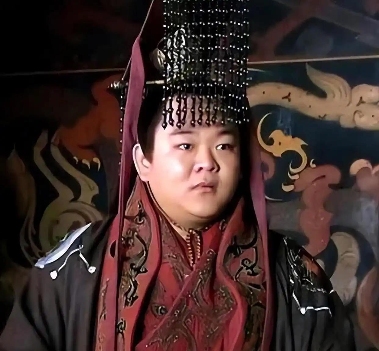 刘备白帝城托孤，当着诸葛亮的面，对刘禅叮嘱：“我死后，你待丞相要如待父亲，但是有