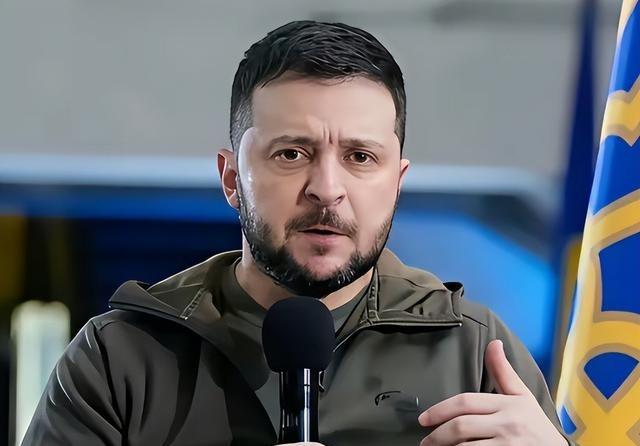 撑不下去了？乌克兰宣布撤军。
12月23日，乌军方正式承认已从顿巴斯重镇谢韦尔斯