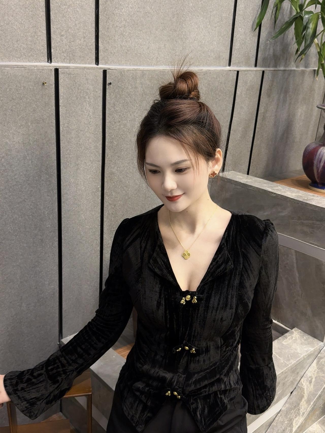 终其一生 人都是在寻找一个 一起吃饭 好好说话的人