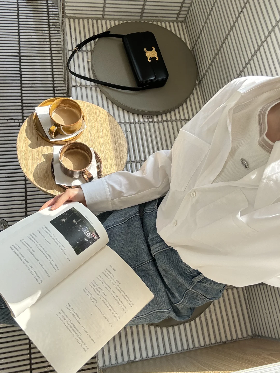 34岁，不关心别人的生活，不想维护任何关系。