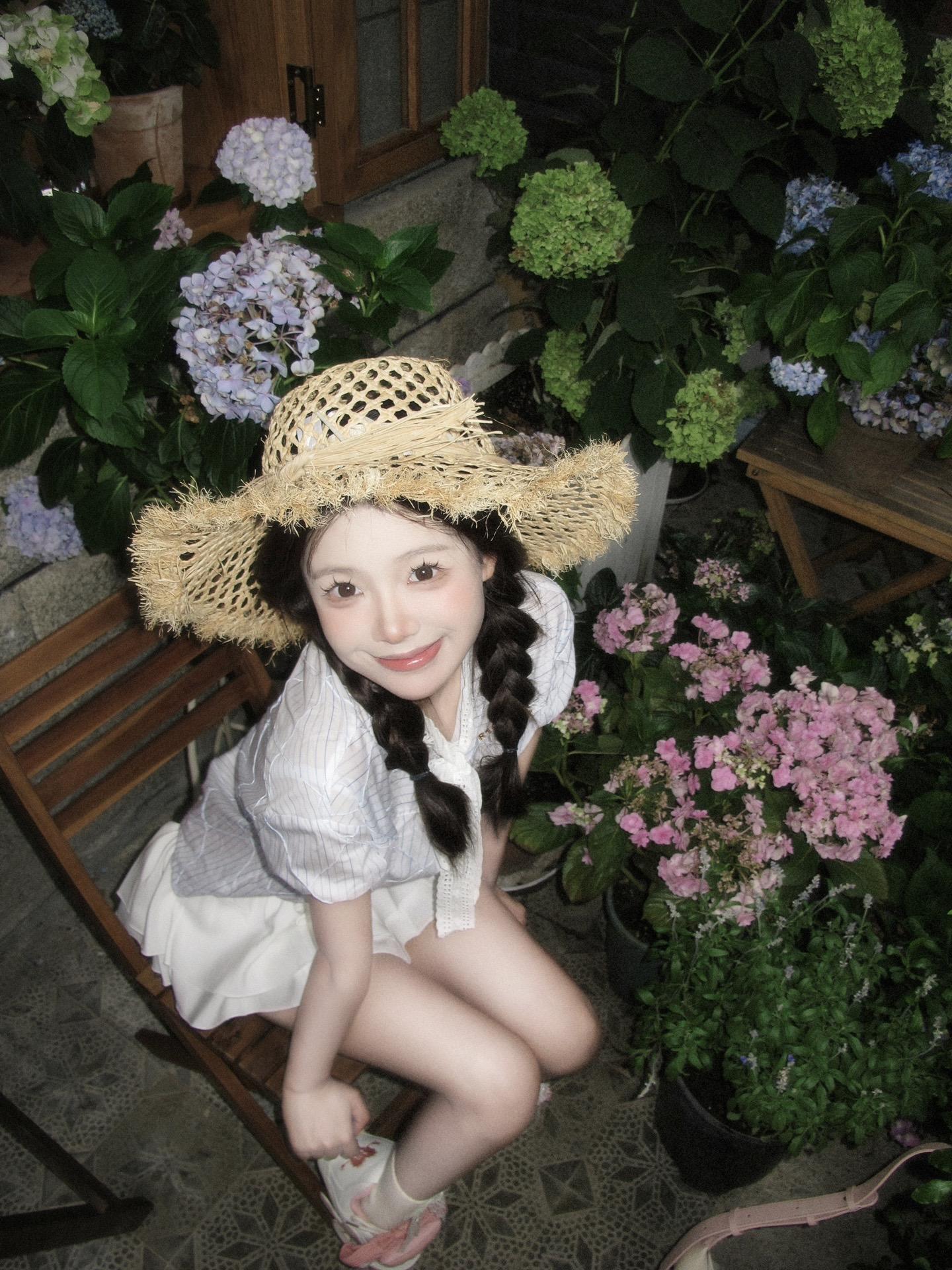 还没跟你牵着手。