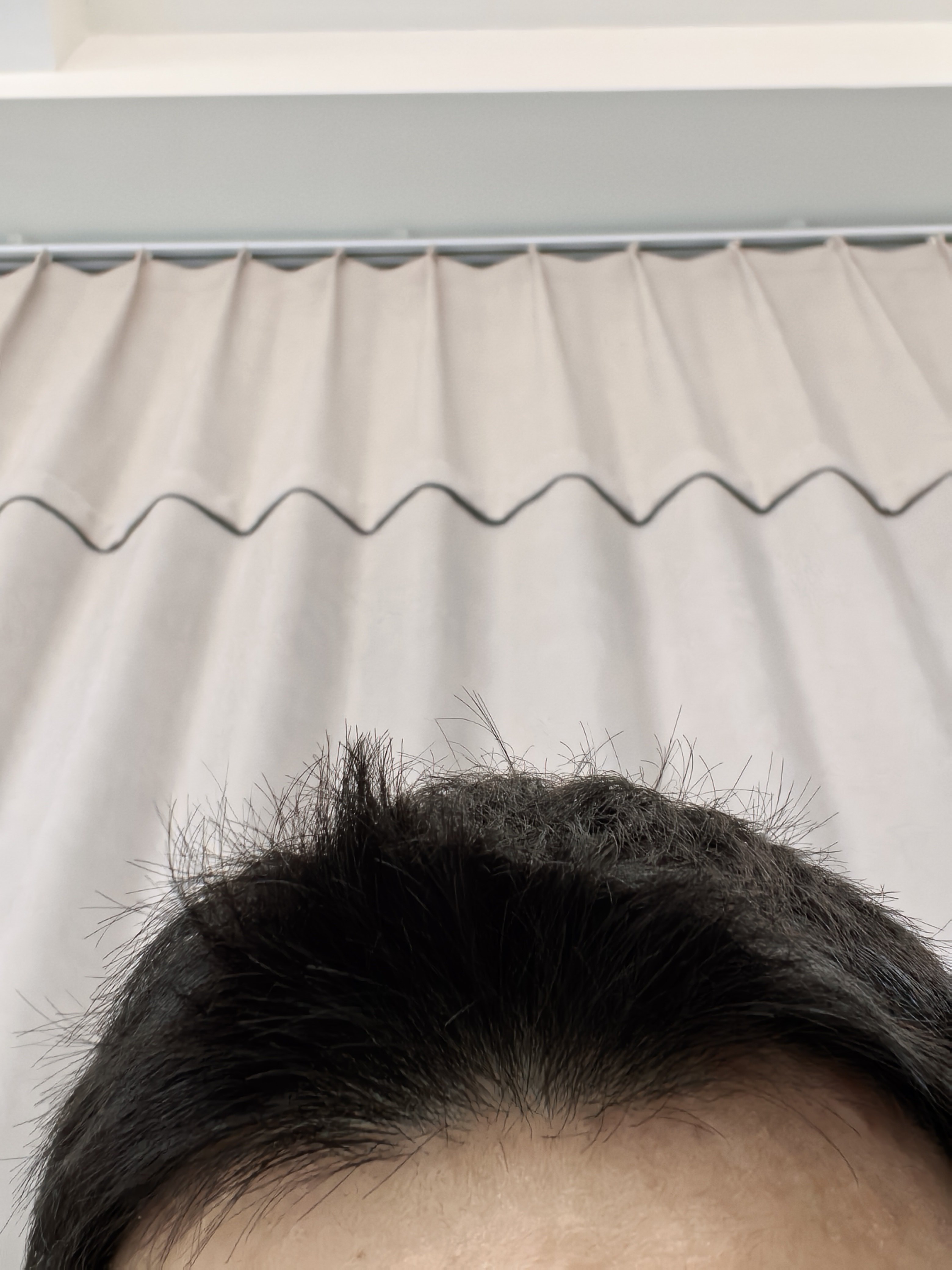 头发吹起来好像更适合 