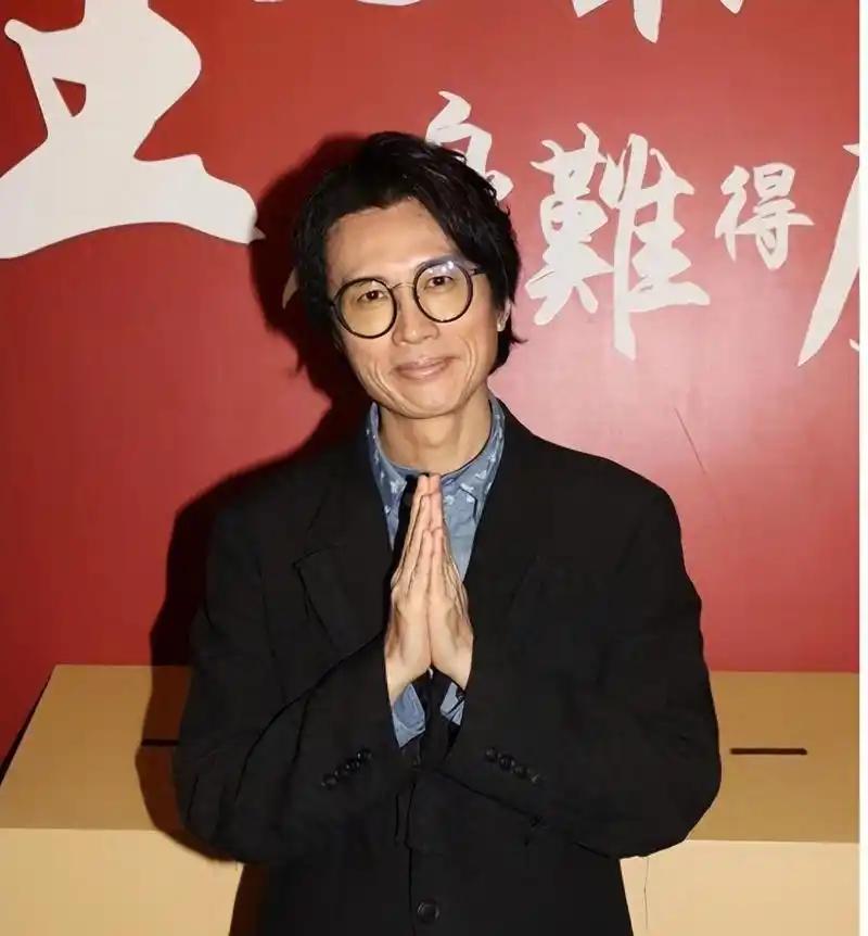 性学专家说：“男女相处确实让人身心舒畅，但是所有人都要记住一句老话，叫乐极生悲。