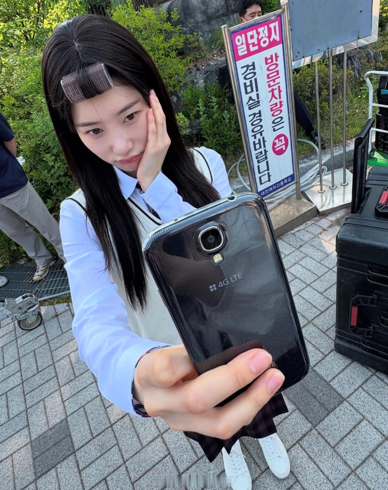 郑采妍 郑采妍韩女氛围🐰她最近的职场新片大家也可以看一下哟 ​​​
