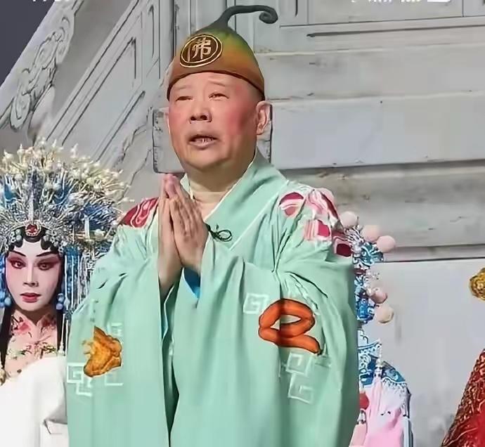 郭德纲事件说明了什么？

撕下郭德纲虚伪画皮！坚决肃清文艺阵地毒草！

革命同志